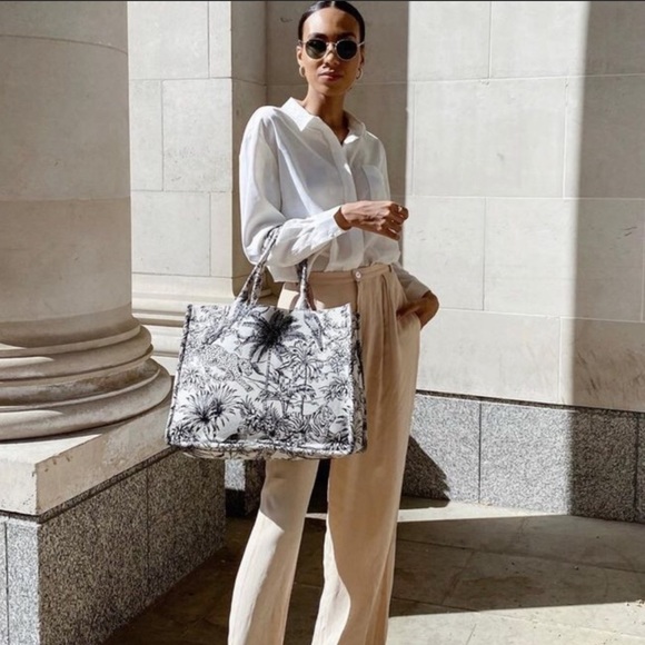 LAST 1️⃣—NWT H&M Big Tote Dior Style Bag - Picture 2 of 16